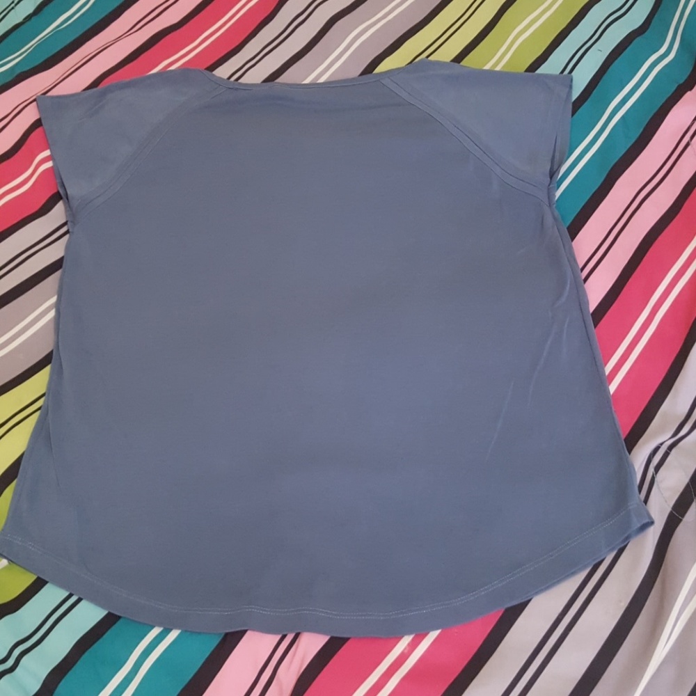 Top - Picture 2 of 3